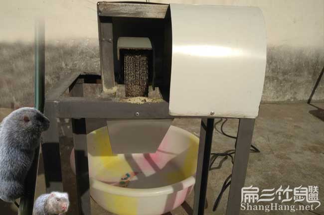 兩相電竹粉機